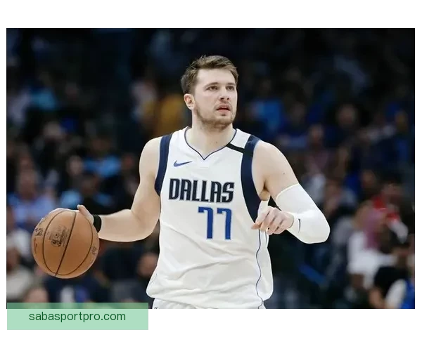 东契奇疯狂三月超强表现 高难度三分接连命中 比上次得分王更具统治力