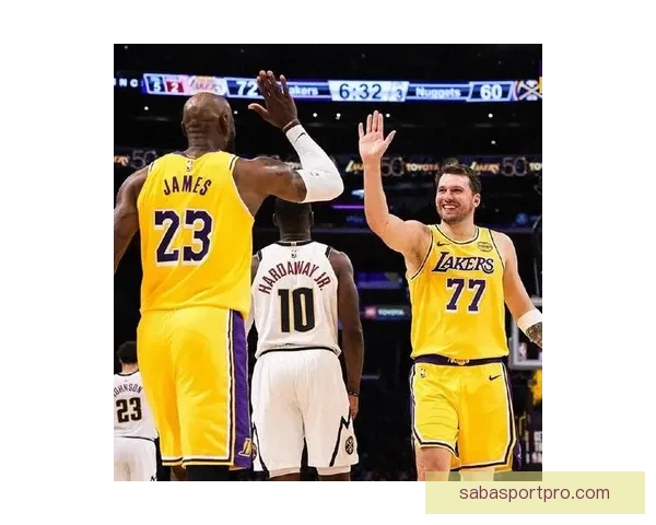 追梦盛赞东契奇携手詹姆斯湖人双核驱动任何对手都有机会击败