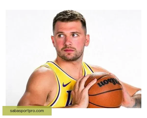 东契奇称能找回状态带领球队取胜令人欣慰 海斯每次挺身而出成球队关键